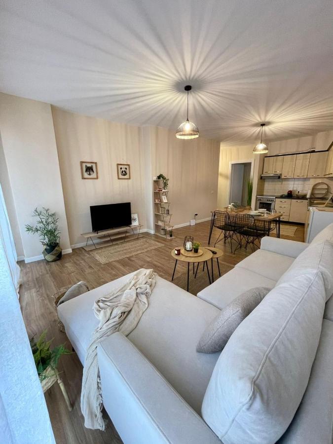 Mh Apartment, Free Parking, Flexible Check In Tirana Exterior photo